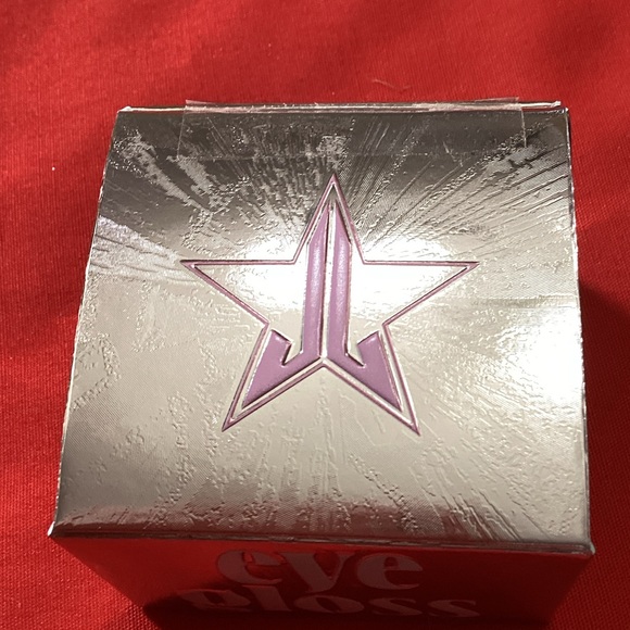 Jeffree Star Eye Gloss Powder - Silver and Red - Picture 2 of 4